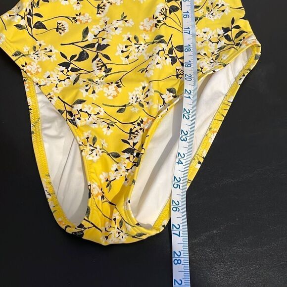 La Blanca Shine Plunge One-Piece Yellow Swimsuit‎ Size 4 - Picture 6 of 10